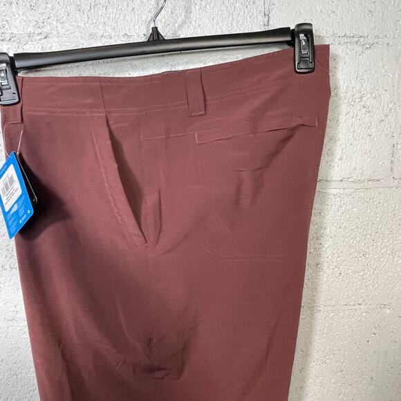 Columbia Men's Eaglecrest Performance Cargo Shorts, light raisin, 40 - Picture 8 of 11